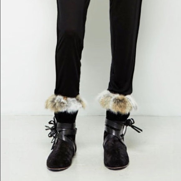 Isabel Marant NIA Gray Leather and Rabbit Fur Flat Boots - Picture 5 of 14
